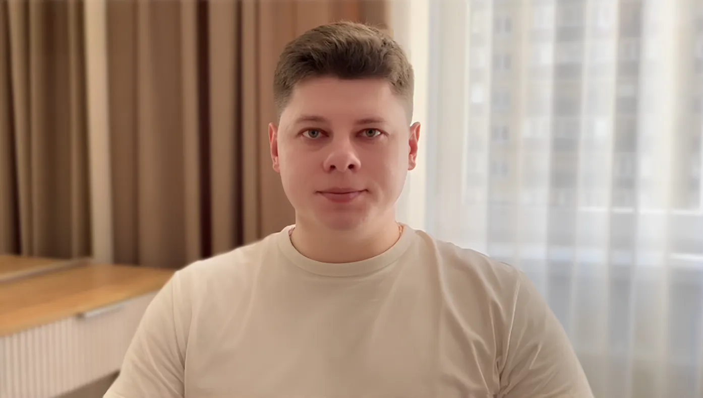 Алексей – руководитель отдела маркетинга ART6 рассказывает о партнёрской программе в Севастополе Алексей – руководитель отдела маркетинга ART6 рассказывает о партнёрской программе в Севастополе